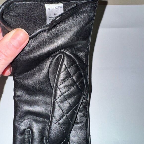Women’s medium faux leather gloves - Picture 2 of 2